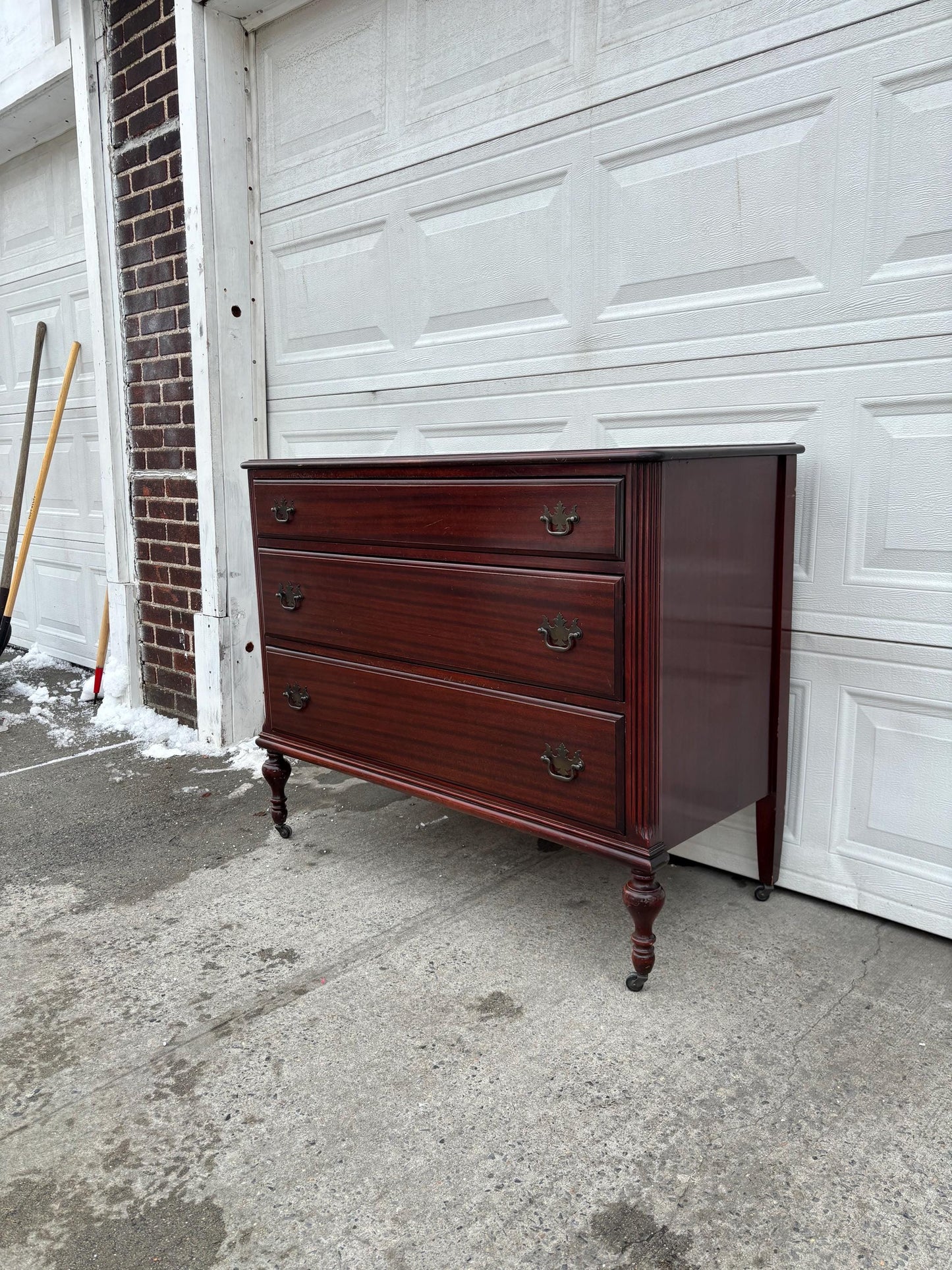 Mahogany 3 Drawer Dresser on Casters