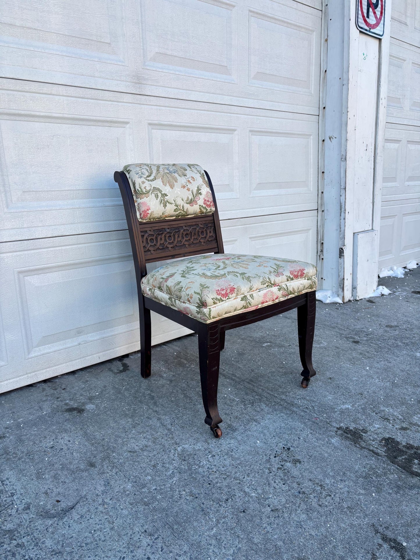 Vintage Upholstered Accent Chair Carved Wood Side Chair Floral Fabric Seat Traditional Dining Chair