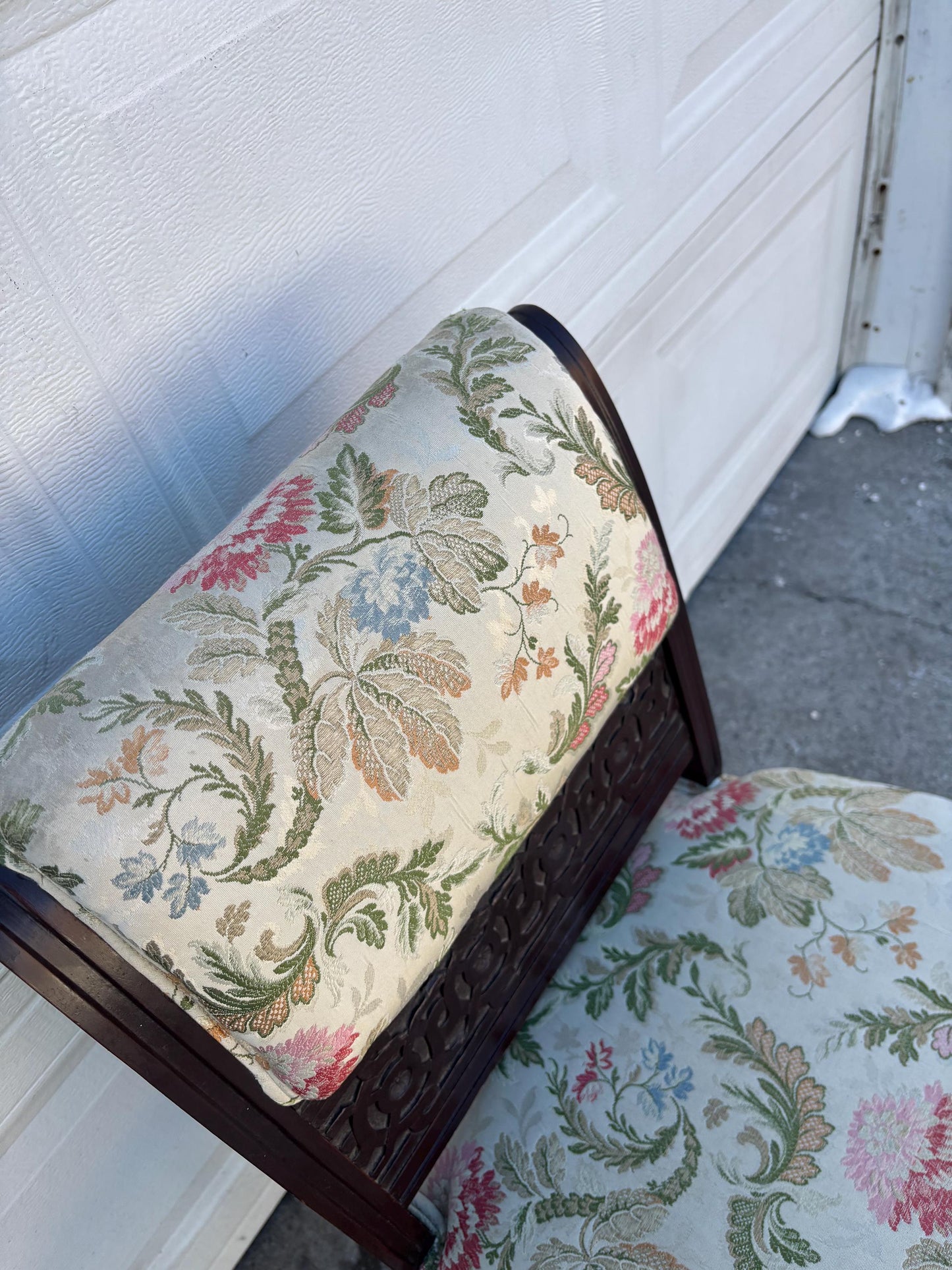 Vintage Upholstered Accent Chair Carved Wood Side Chair Floral Fabric Seat Traditional Dining Chair