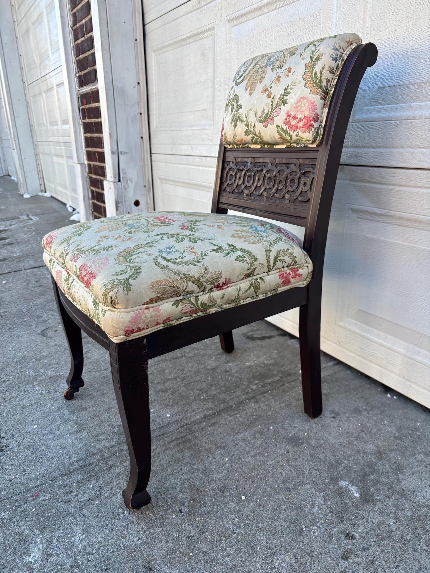 Vintage Upholstered Accent Chair Carved Wood Side Chair Floral Fabric Seat Traditional Dining Chair