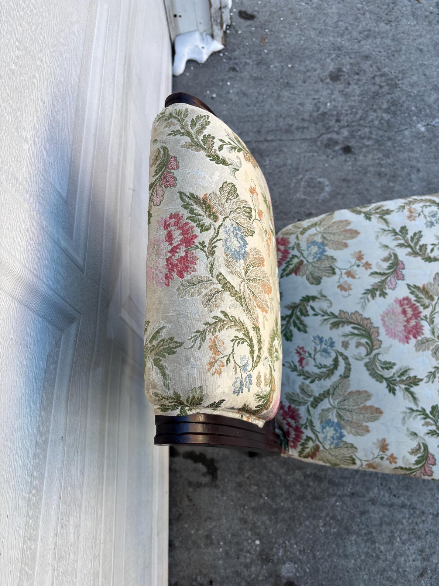 Vintage Upholstered Accent Chair Carved Wood Side Chair Floral Fabric Seat Traditional Dining Chair