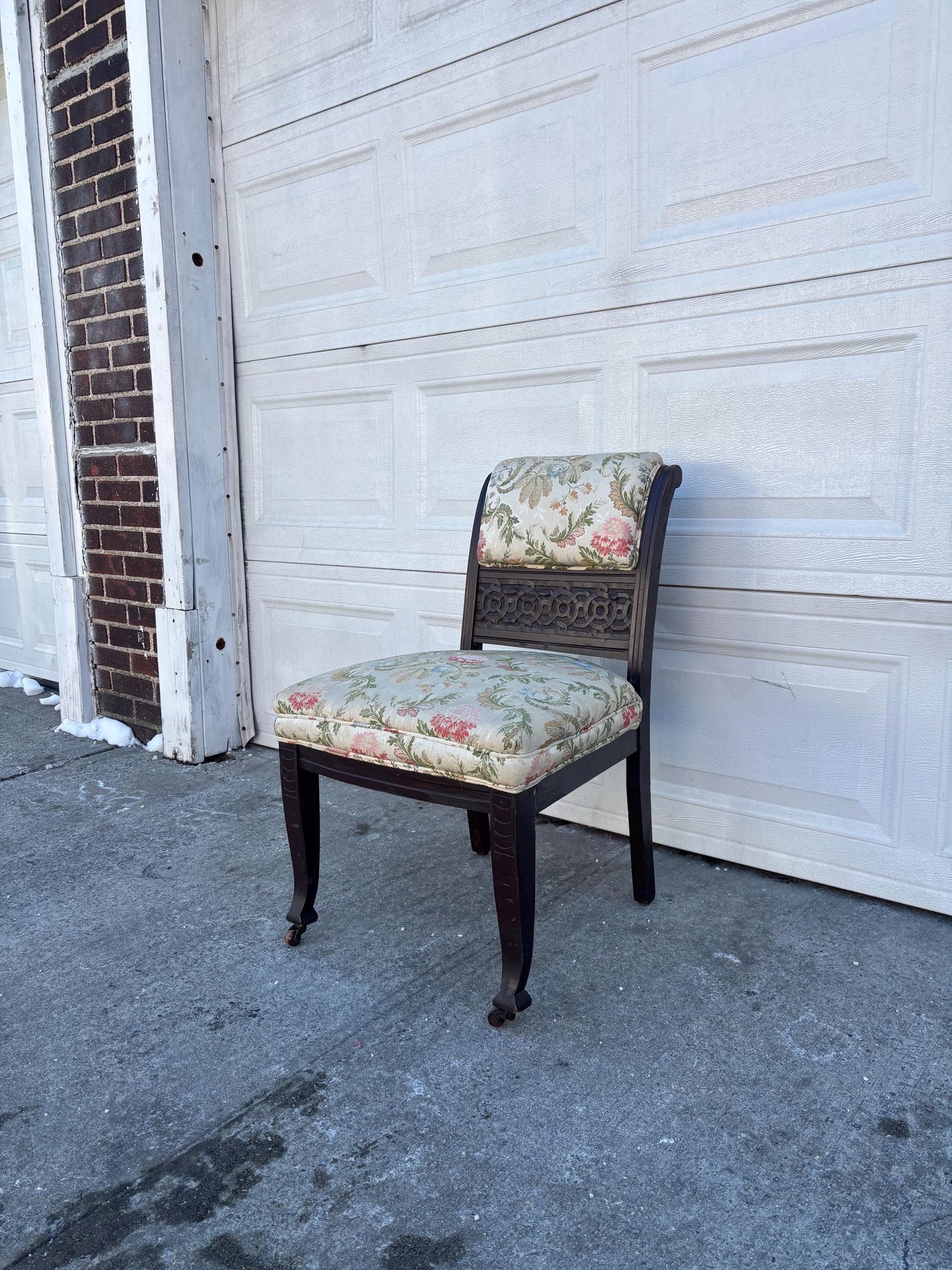 Vintage Upholstered Accent Chair Carved Wood Side Chair Floral Fabric Seat Traditional Dining Chair