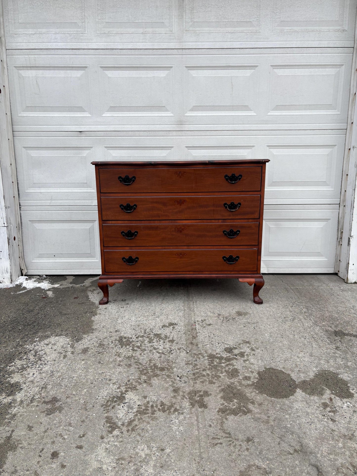 Cherry Queen Anne Style 4 Drawer Dresser