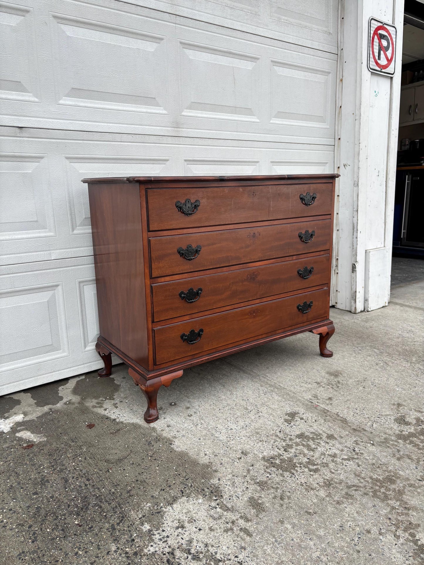 Cherry Queen Anne Style 4 Drawer Dresser