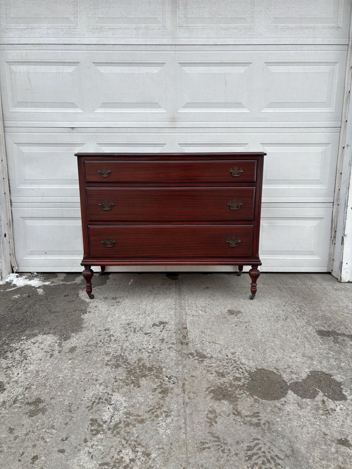 Mahogany 3 Drawer Dresser on Casters